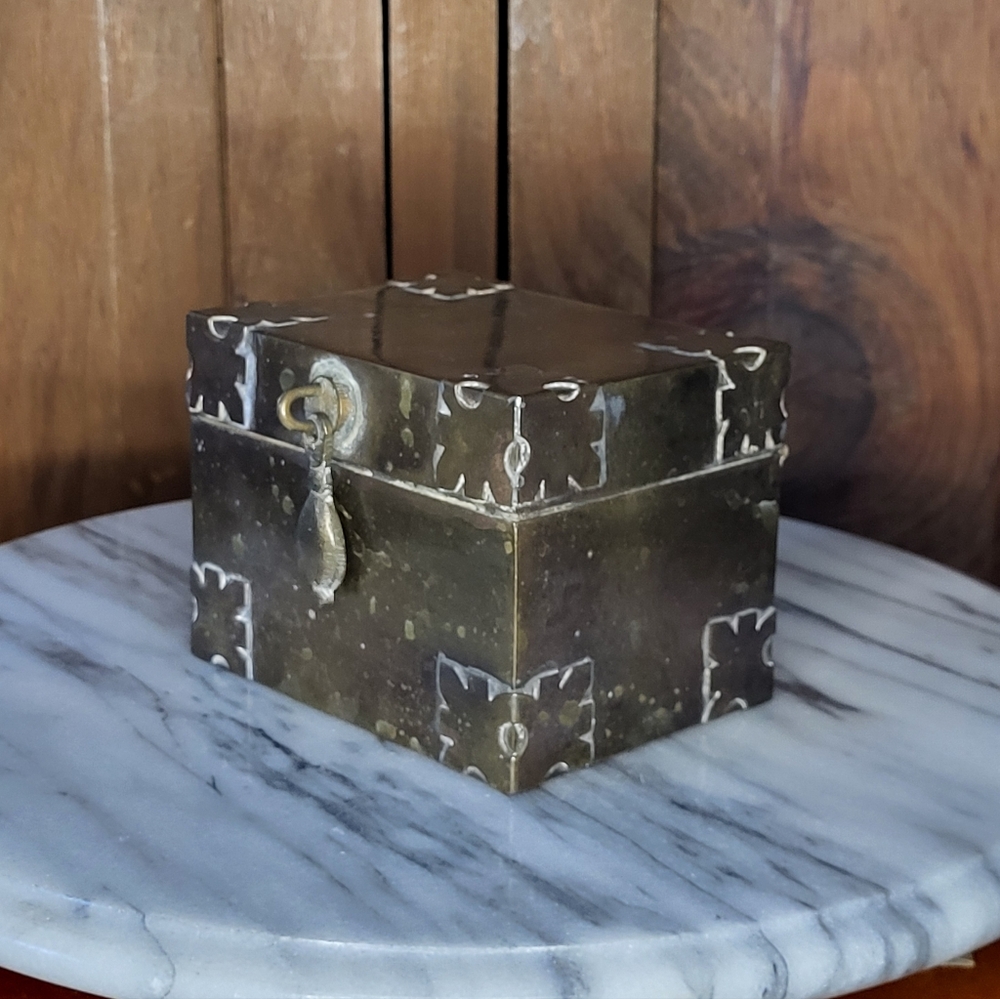 Vintage Brass Trinket Box - Picture 8 of 14
